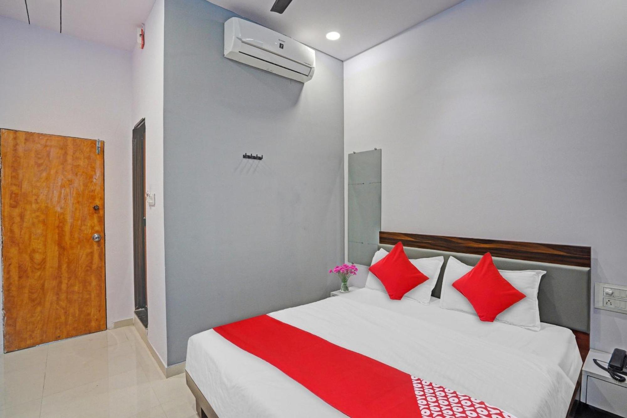 Hotel O Sky View Сурат Экстерьер фото